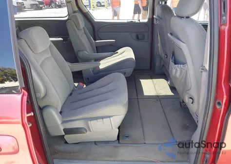 2006 Chrysler Town & Country Lx z USA, uszkodzony, nr VIN 2A4GP44R36R897172